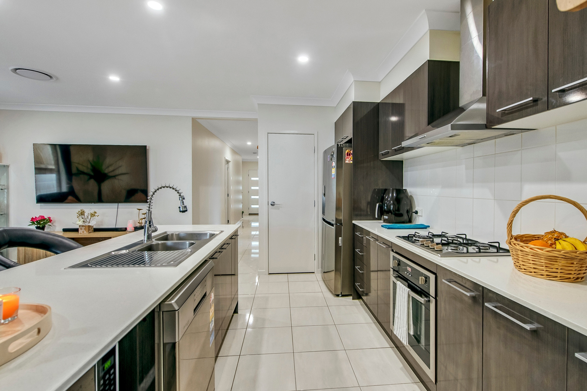17 Orkney Street, Spring Mountain, QLD, 4300 — photo 3