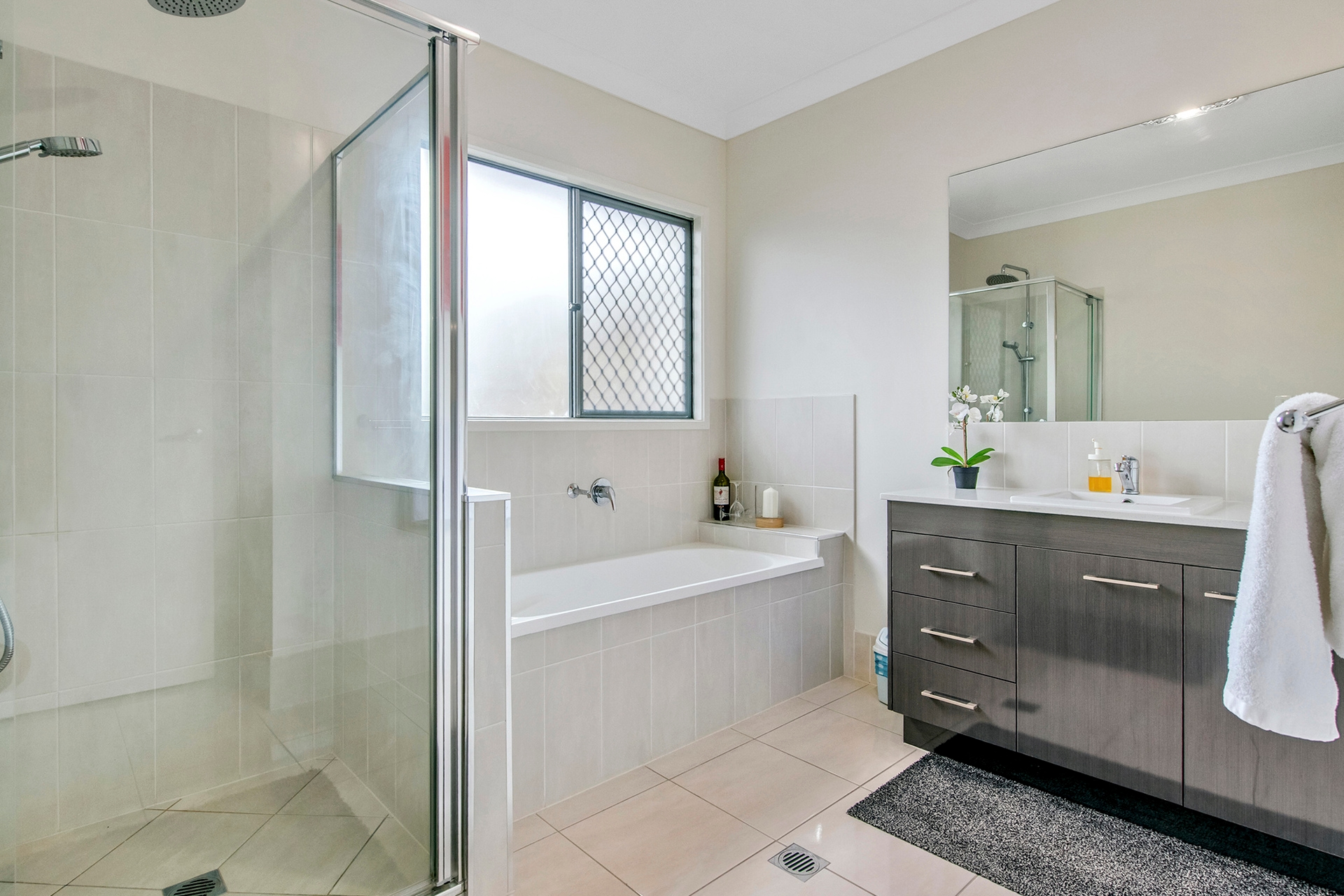 17 Orkney Street, Spring Mountain, QLD, 4300 — photo 10