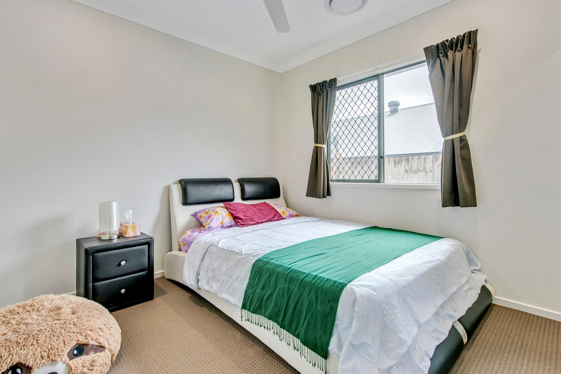 17 Orkney Street, Spring Mountain, QLD, 4300 — photo 8