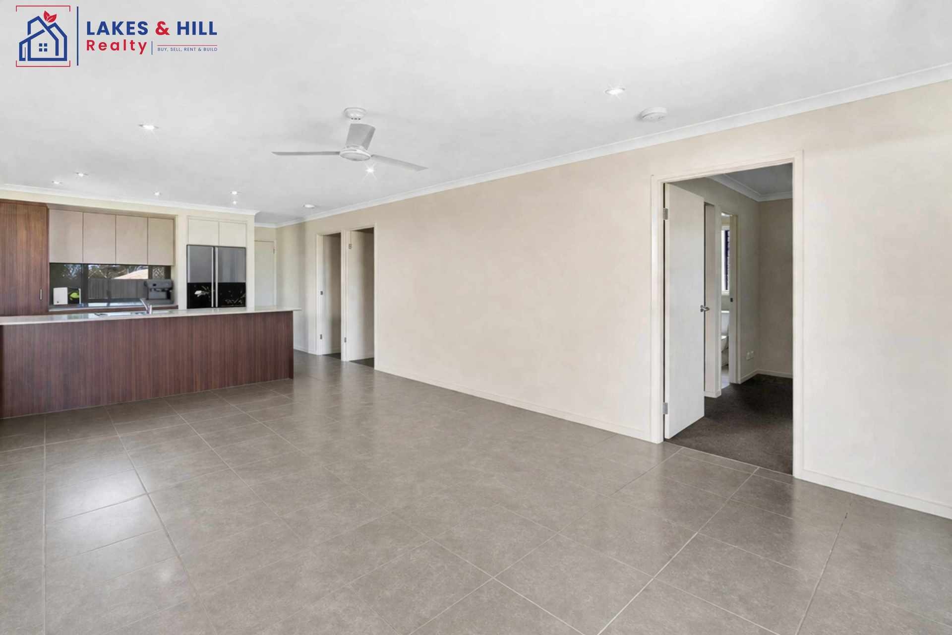 8 Ballyalla Crescent, Warner, QLD, 4500 — photo 4