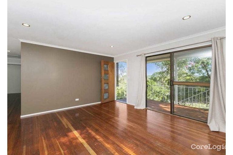 10 Janmarie Court, Kallangur, QLD, 4503 — photo 4